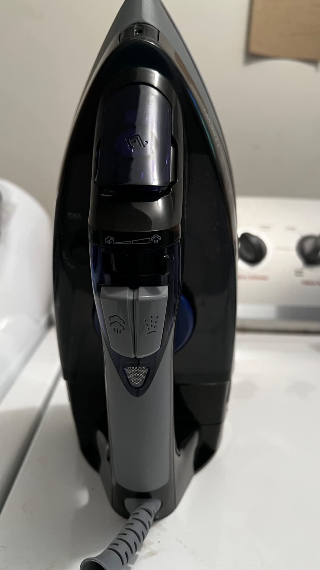 PurSteam SteamBurst+ Steam Iron, Ceramic Soleplate, Self-Clean, Anti Drip | 1750W | Ceramic Soleplate | Adjustable Steam | Self-Clean | Anti-Calc | Anti-Drip | Powerful Steam for All Fabrics customer photo 2