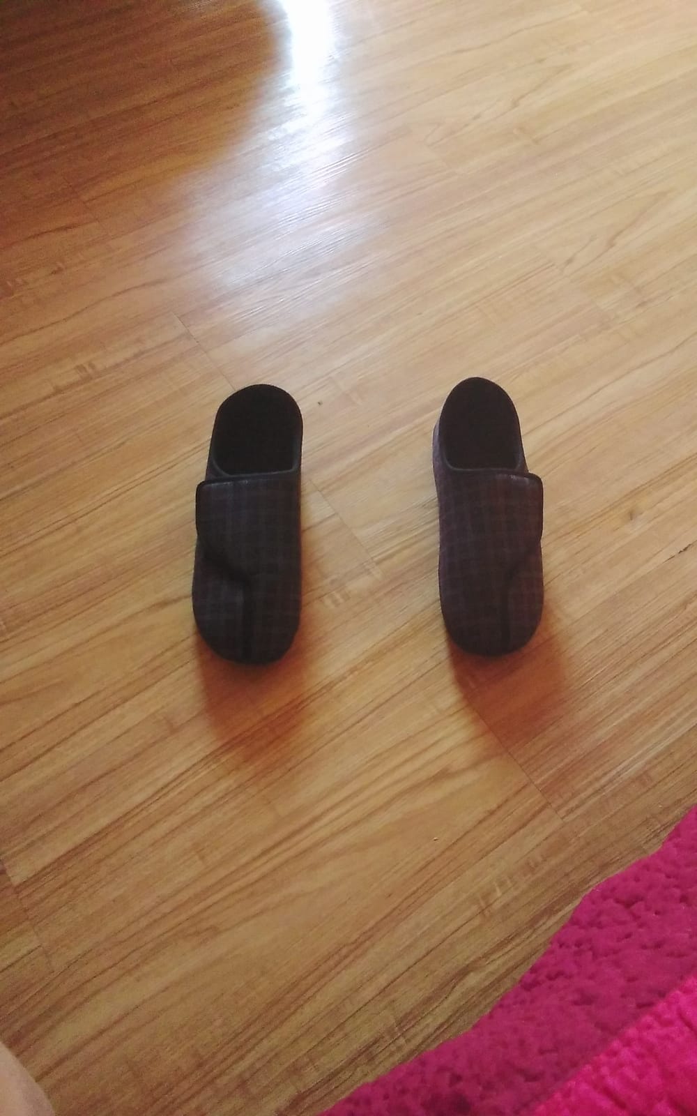 LongBay Men's Memory Foam Diabetic Slippers Comfy Warm Plush Fleece Arthritis Edema Swollen House Shoes customer photo 1