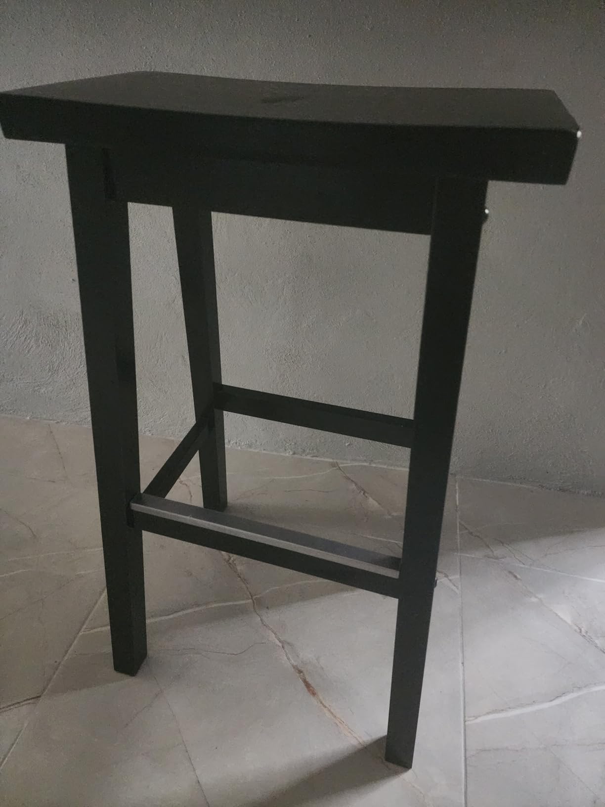 Amazon Basics Solid Wood Saddle-Seat Counter Height Bar Stools for Kitchen Island and Home Bar with Footrest, 29-Inch Height, Black, Set of 2 customer photo 2