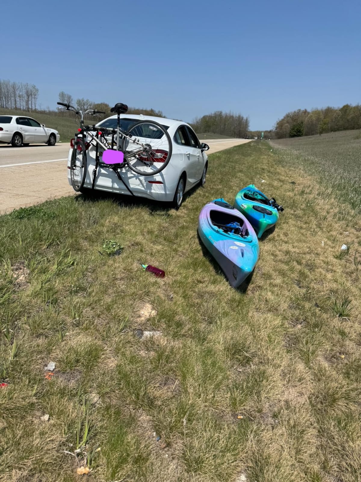 Joyride - Sit Inside Kayak for Adults and Kids - Recreational and Multi-Water Kayak with Selfie Slot customer photo 2