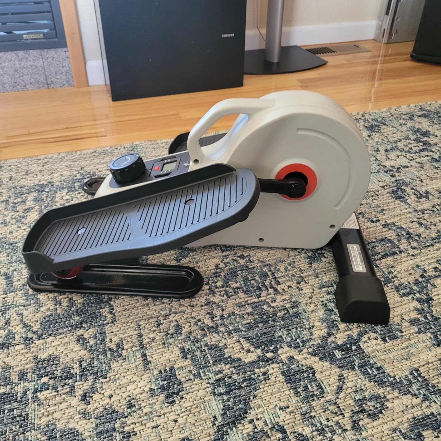 Sunny Health & Fitness Under Desk Pedal Elliptical Machine Leg Exerciser | Joint-Friendly, Quiet Operation, Adjustable Resistance, Compact, Digital Monitor, SunnyFit App customer photo 1