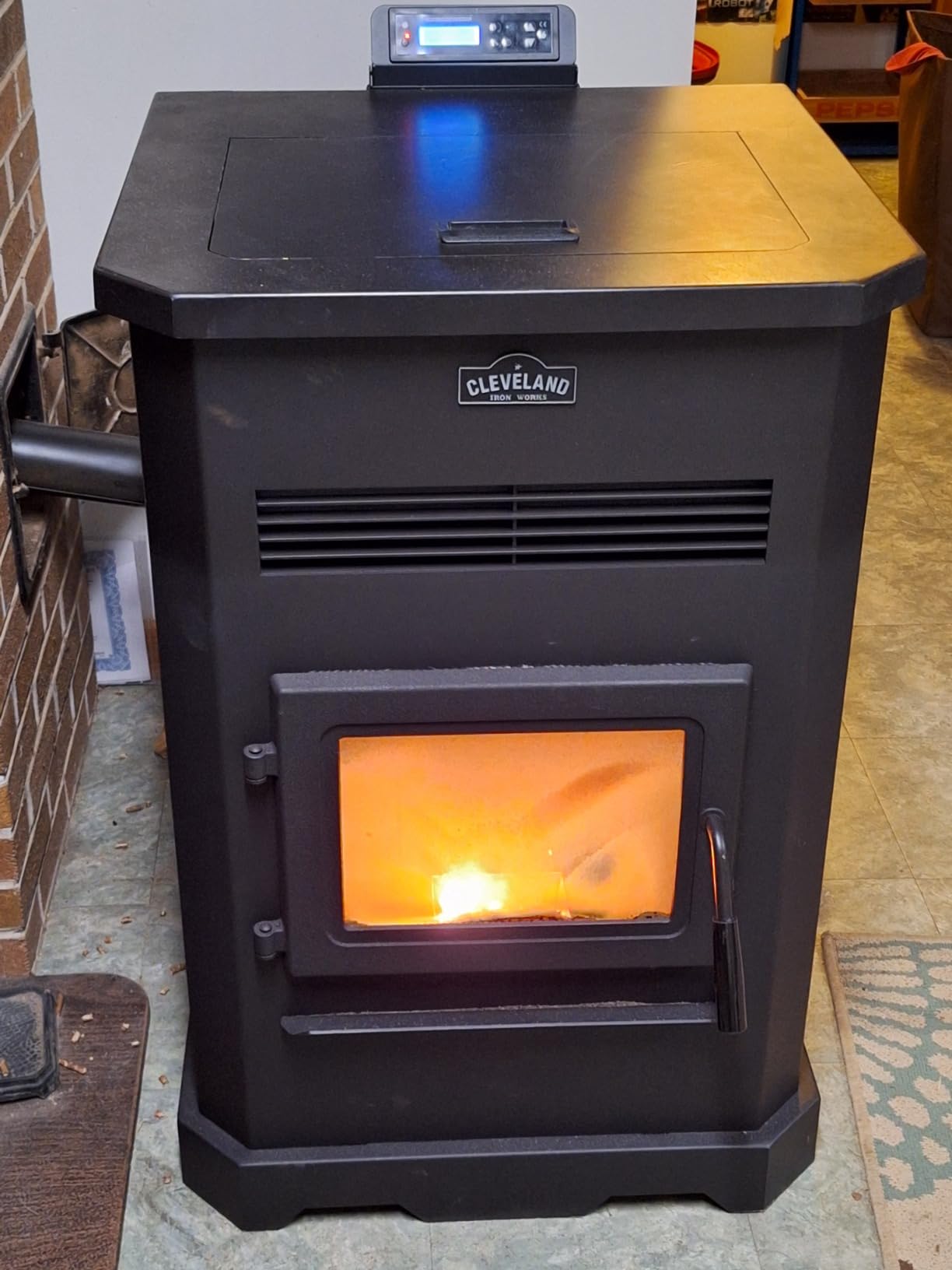 Cleveland Iron Works Large Pellet Stove - 130lb Hopper customer photo 1