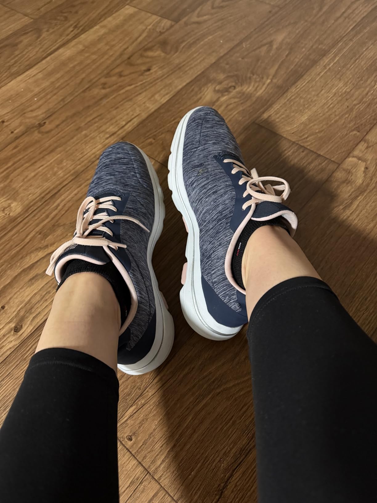 Skechers Women's Go Walk 5-True | Air-Cooled Goga Mat Insole, Ultra Go Cushioning, Comfort Pillar Technology, Machine Washable customer photo 1