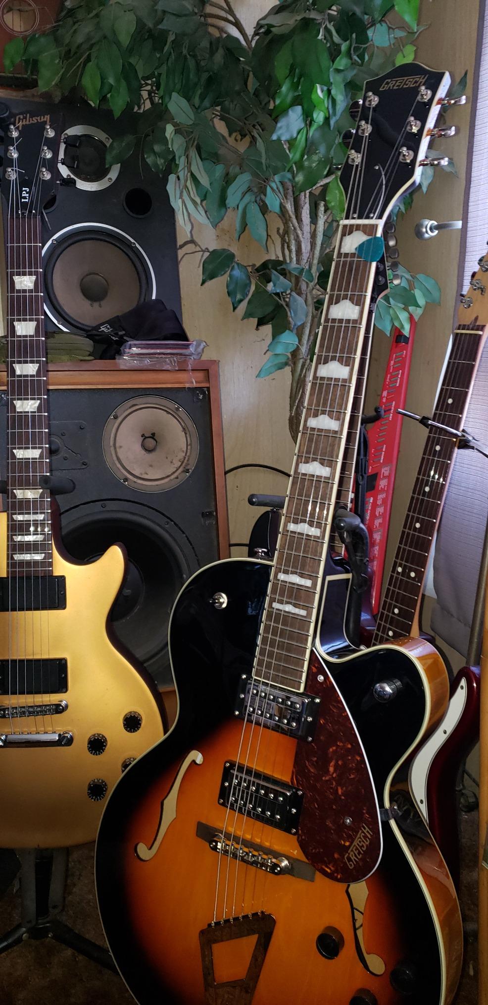 Gretsch G2420 Streamliner Electric Guitar (Right-Handed, Aged Brooklyn Burst) | Broad'Tron Pickups, Laurel Fingerboard customer photo 2