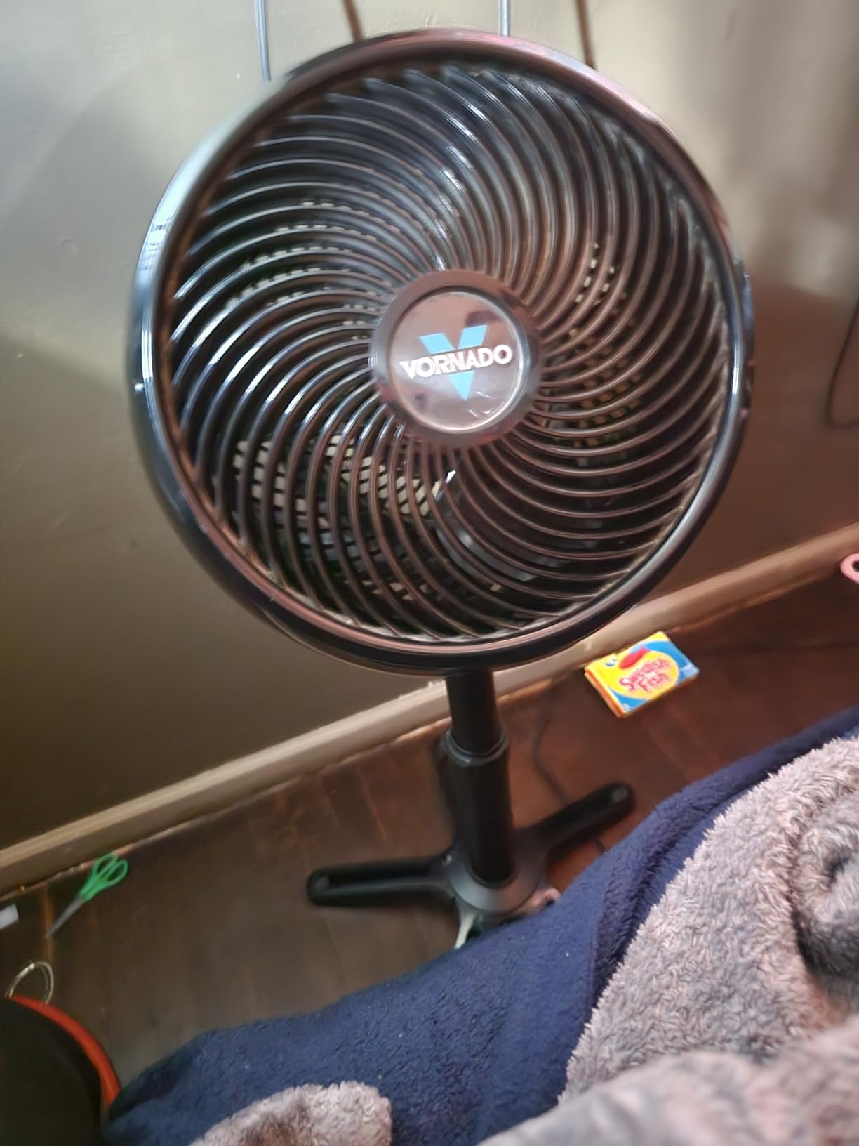 Vornado 7803 Large Pedestal Whole Room Air Circulator, Fan with Adjustable Height, 33-40 in, 3 Speed Settings, Removable Grill for Cleaning, Black Standing Floor Fan for Bedroom customer photo 2