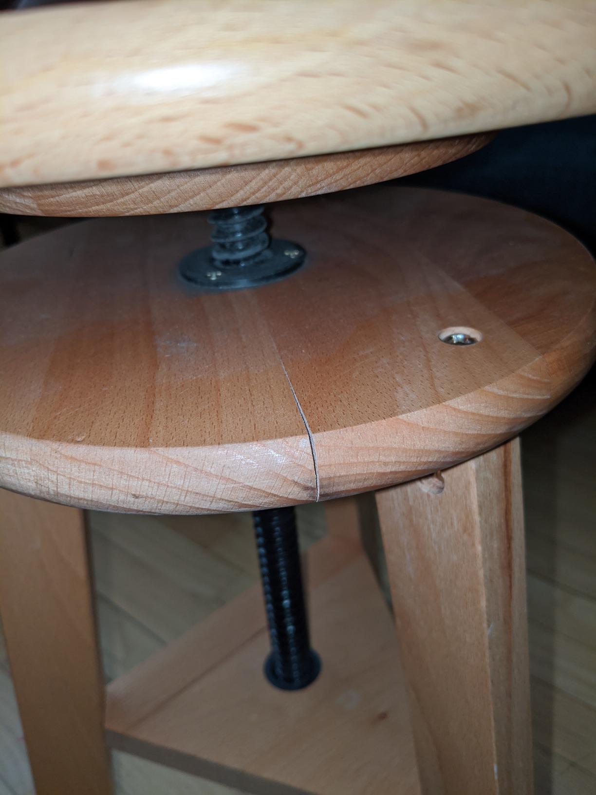 MEEDEN Artist Wooden Drafting Stool: Adjustable Height Art Stool for Studio | Up to 220 Lbs, German Beech Wood Drafting Chair, Perfect for Artists Studio, Home Use, Kitchen, Bar Stool, Natural customer photo 2