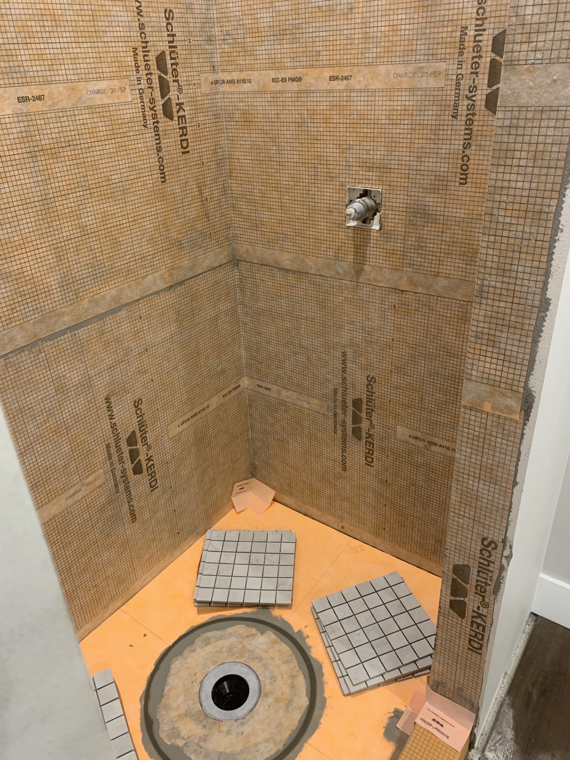 Schluter Kerdi Shower Kit with Shower Tray, Curb, Waterproofing Membrane, Strips & Seals - PVC Plastic, 38