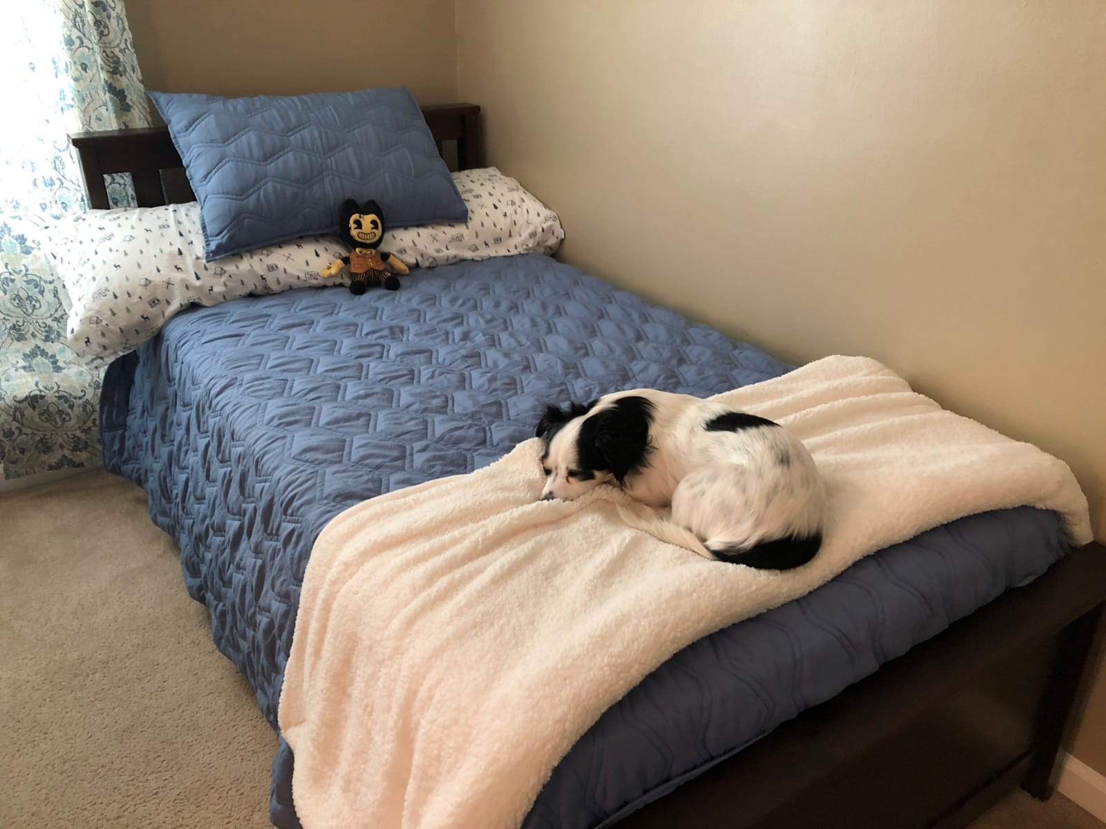 Max & Lily Twin Bed, Wood Bed Frame with Headboard for Kids with Trundle, Slatted, Blue customer photo 1