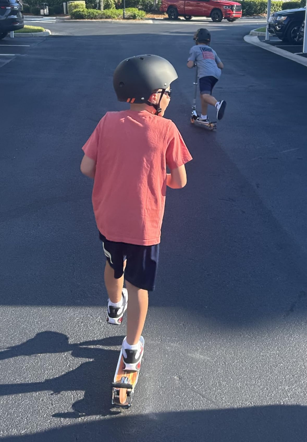 Razor Spark Ultra Kick Scooter for Kids Ages 8+ - Spark Bar, Ultra Bright LED Wheels, Rear-Fender Brake, Adjustable Handlebars, for Riders up to 143 lbs customer photo 1