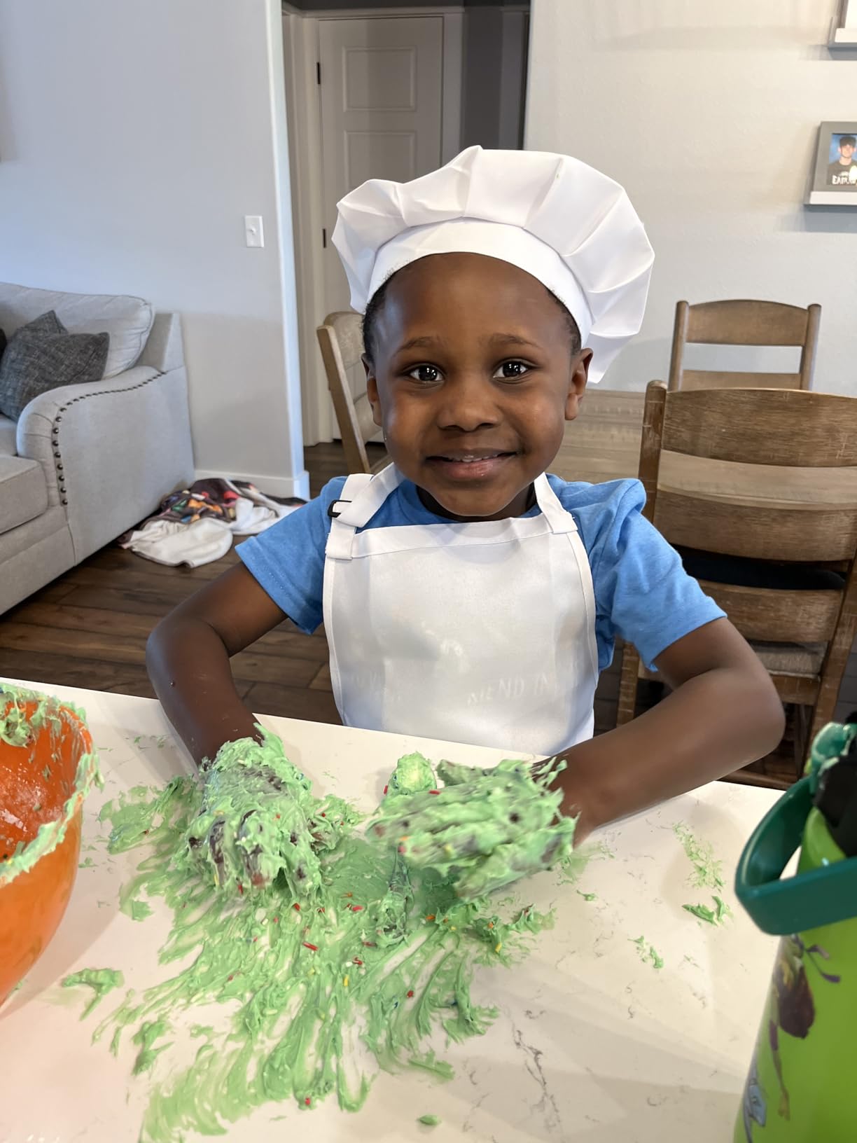 Novelty Place Kid's Apron with Chef Hat Set (3 Set) - Children's Bib with Pocket Skin-friendly Fabrics - Cooking, Baking, Painting, Training Wear - Kid's Size (6-12 Year, Red) customer photo 2