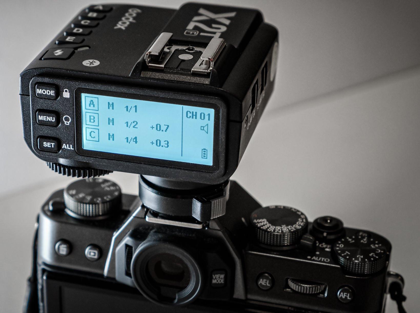 X2T X2T-N Flash Trigger for Nikon, 2.4G TTL HSS 1/8000s | Group Function, LCD Control Panel, Firmware Update, GODOX X2 X2TN X2T N Wireless Flash Trigger Transmitter for Nikon Camera customer photo 1