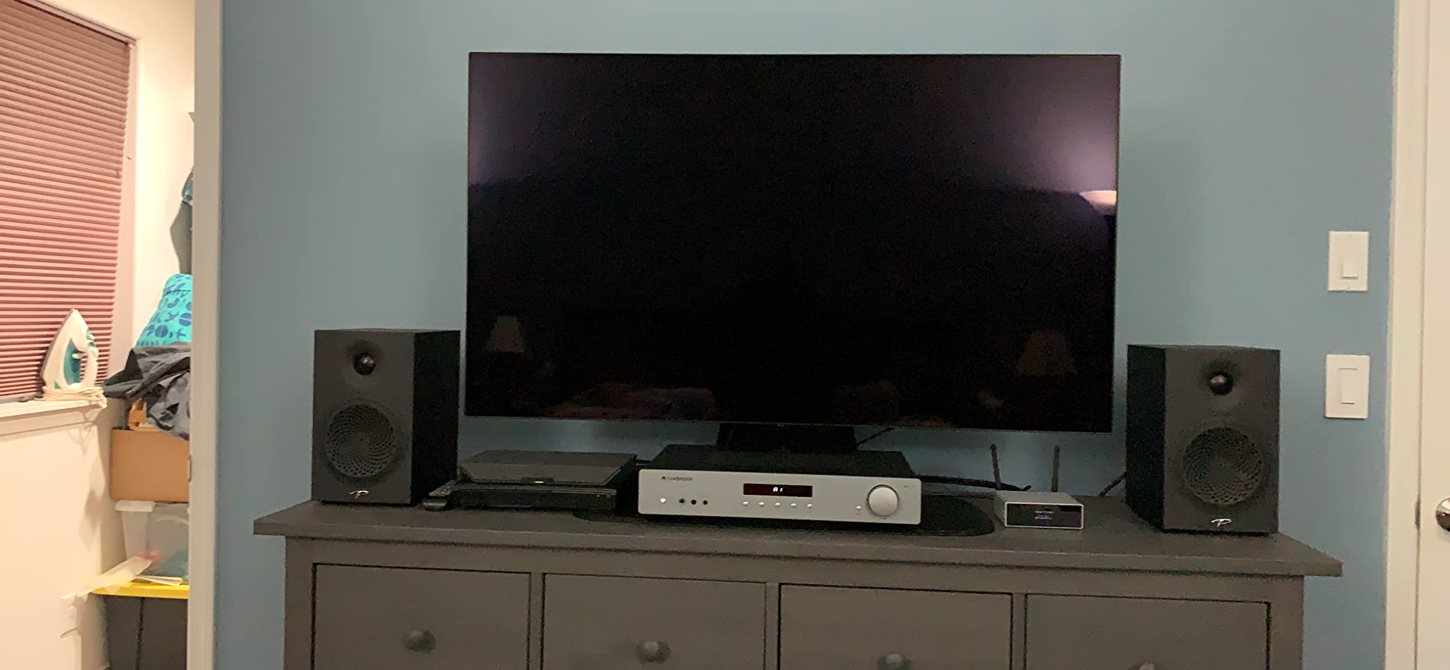 Cambridge Audio AXA35 Integrated Amplifier with Built-in Phono Stage (Silver) customer photo 1