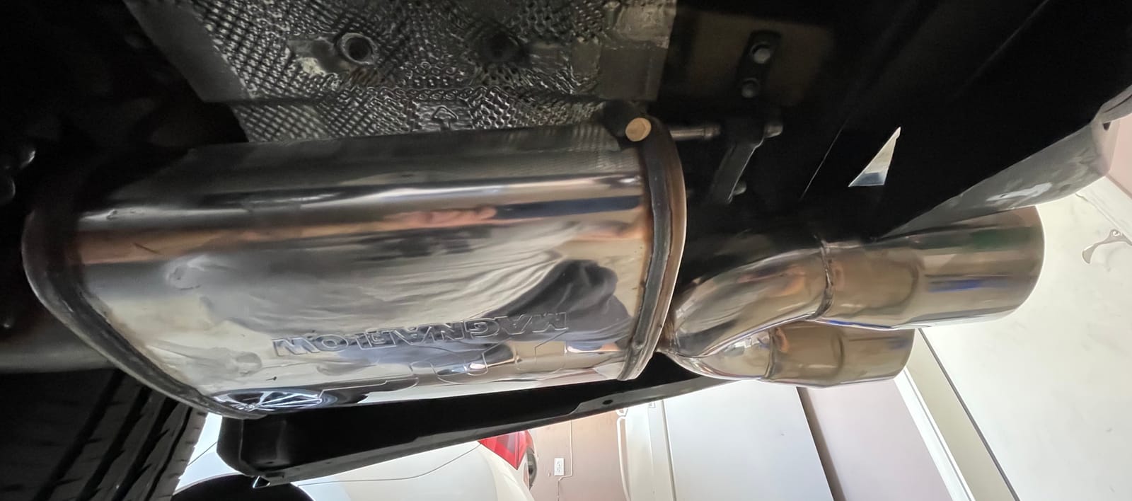 MagnaFlow Performance Exhaust System 19410: Cat-Back, Street Series, For 2018-2024 Toyota Camry 2.5L, Dual Straight Passenger Side Rear Exit Style customer photo 2