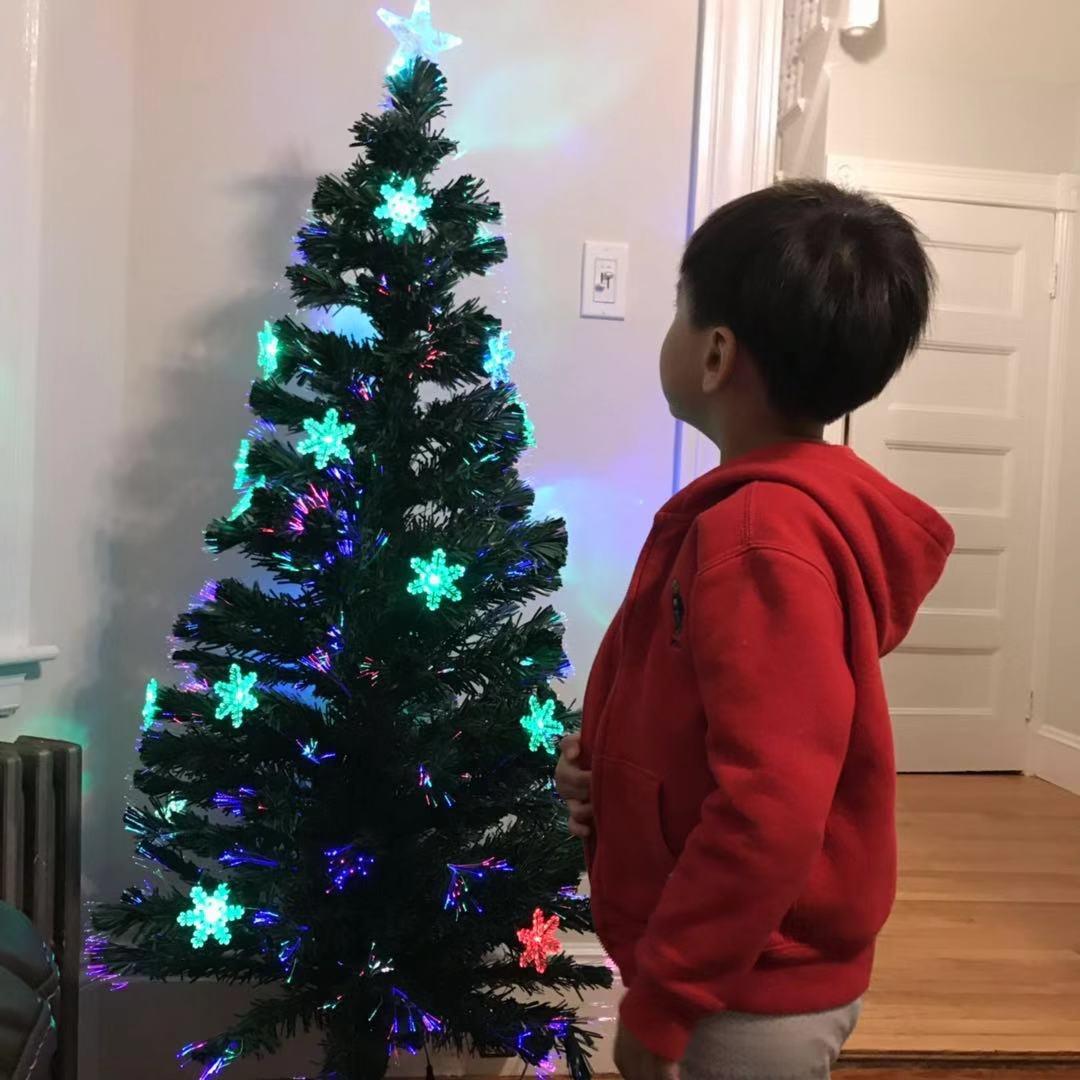 Goplus 5FT Pre-Lit Fiber Optic Christmas Tree, Premium Artificial PVC Xmas Tree with Metal Stand, for Indoor Holiday Decor customer photo 2
