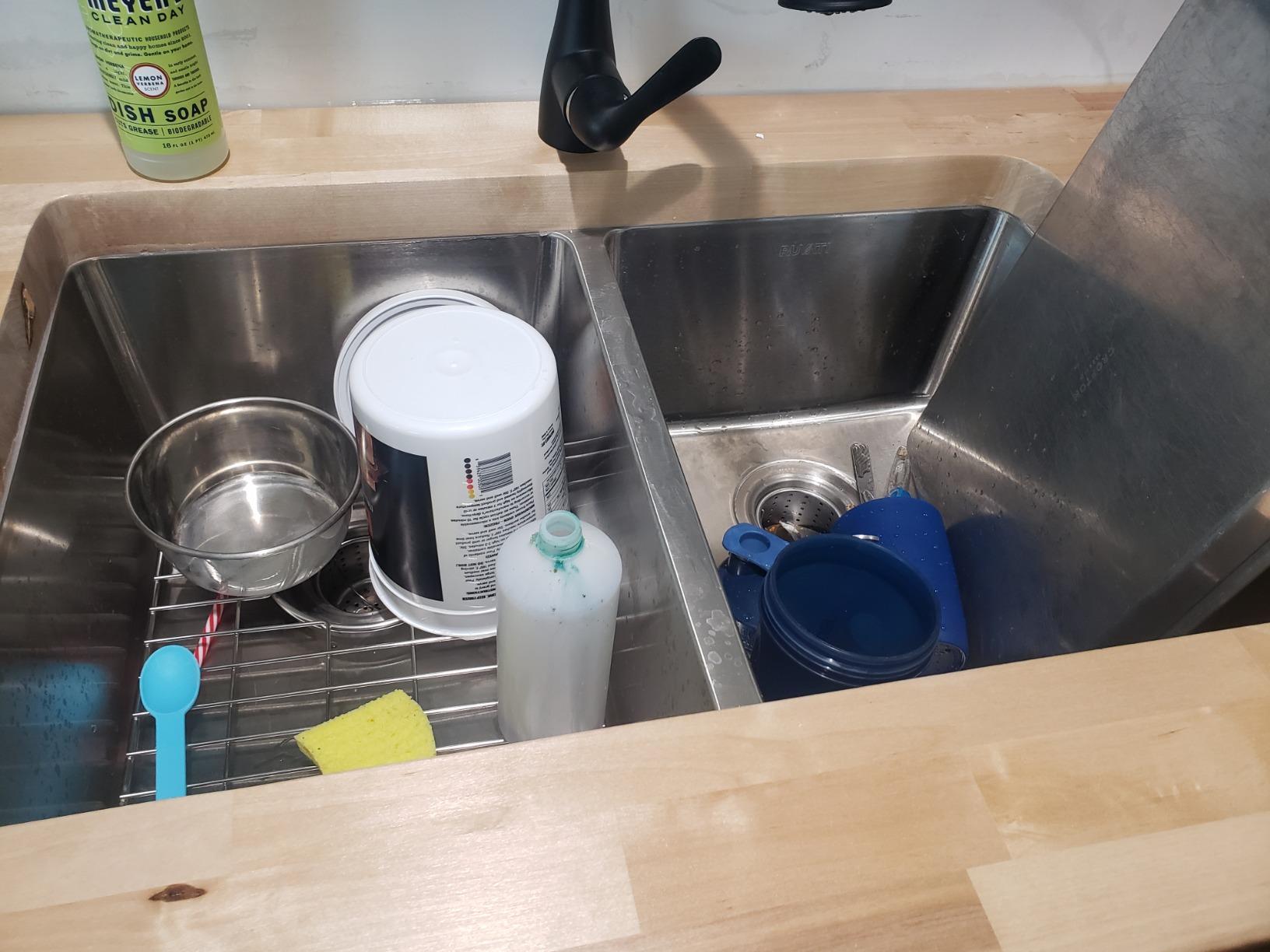 Ruvati 31-in 16-Gauge 50/50 Undermount Double Bowl Kitchen Sink - RVM5099 customer photo 2