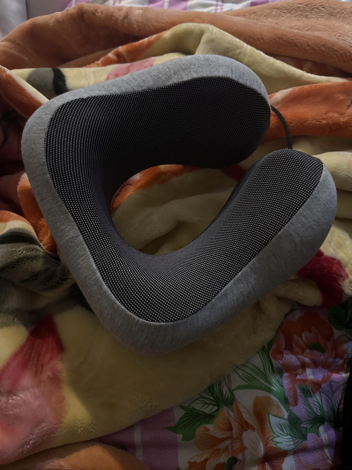 napfun Neck Pillow for Traveling, Upgraded Travel Neck Pillow for Airplane 100% Pure Memory Foam Travel Pillow for Flight Headrest Sleep, Portable Plane Accessories, Light Grey customer photo 1