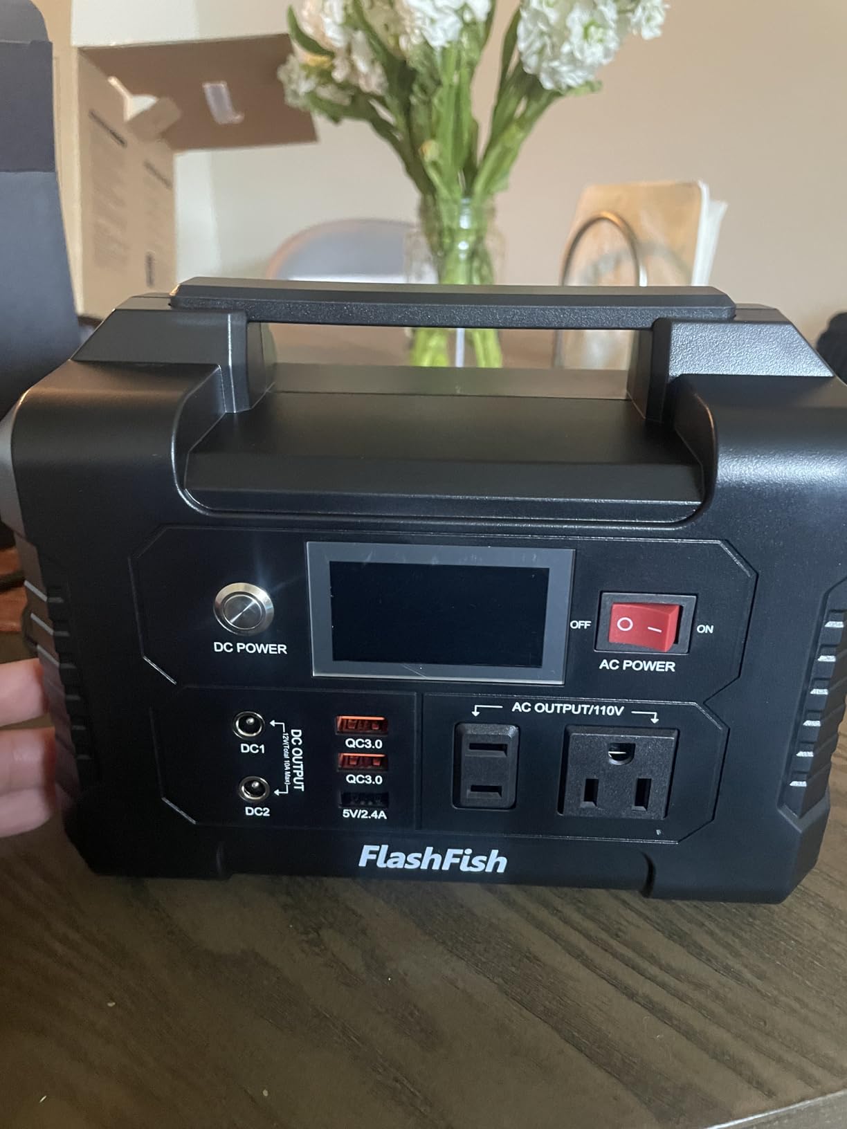Portable Power Station 200W, FF Flashfish 40800mAh Backup Power Battery Pack With 110V AC Outlets/2 DC Ports/3 USB Ports, Solar Generator Power Supply For Home Backup, Power Outages, and Camping customer photo 2