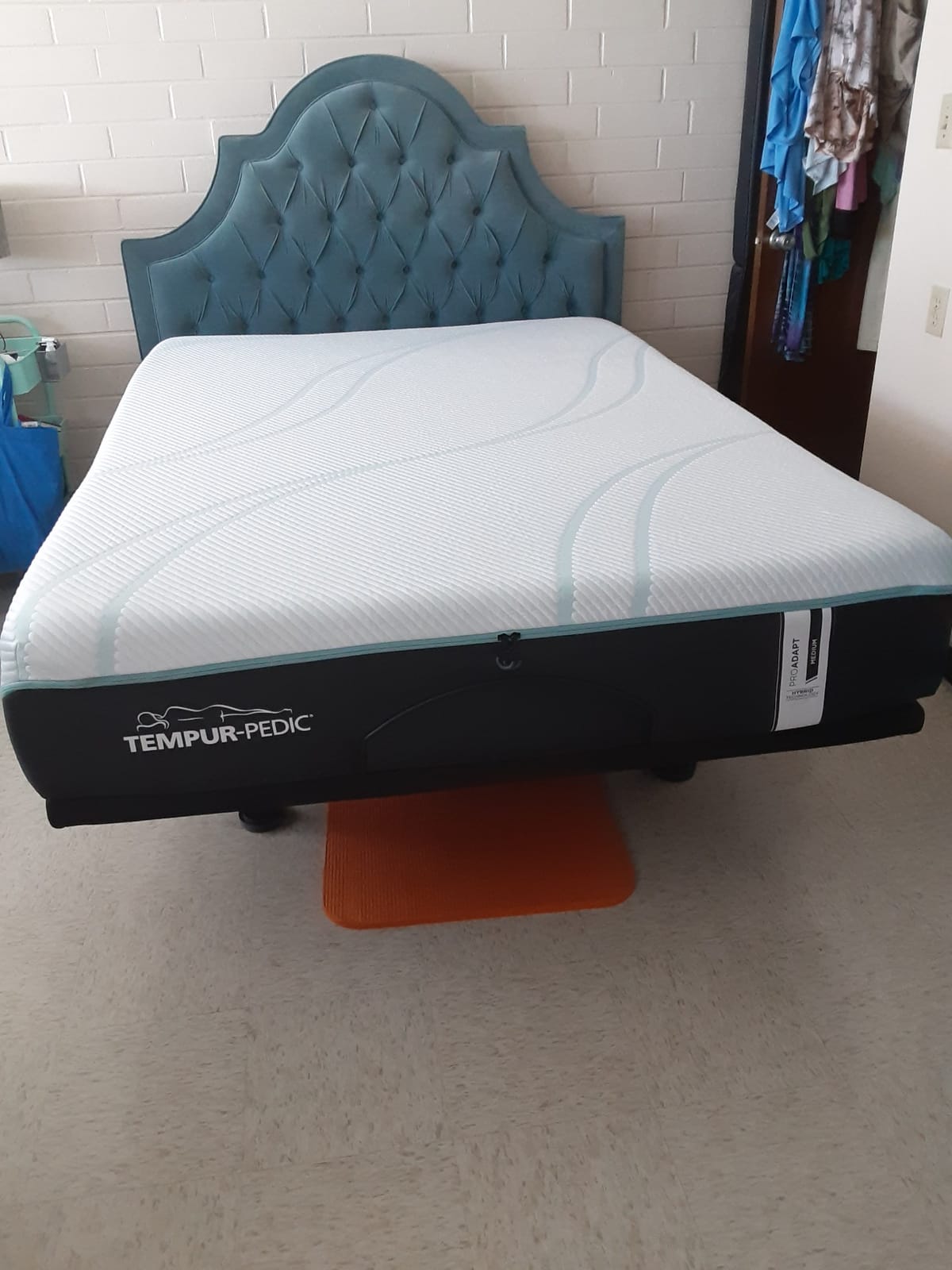 TEMPUR-PEDIC ProAdapt Hybrid, King, 12 inch Memory Foam Hybrid 10-year limited warranty customer photo 1
