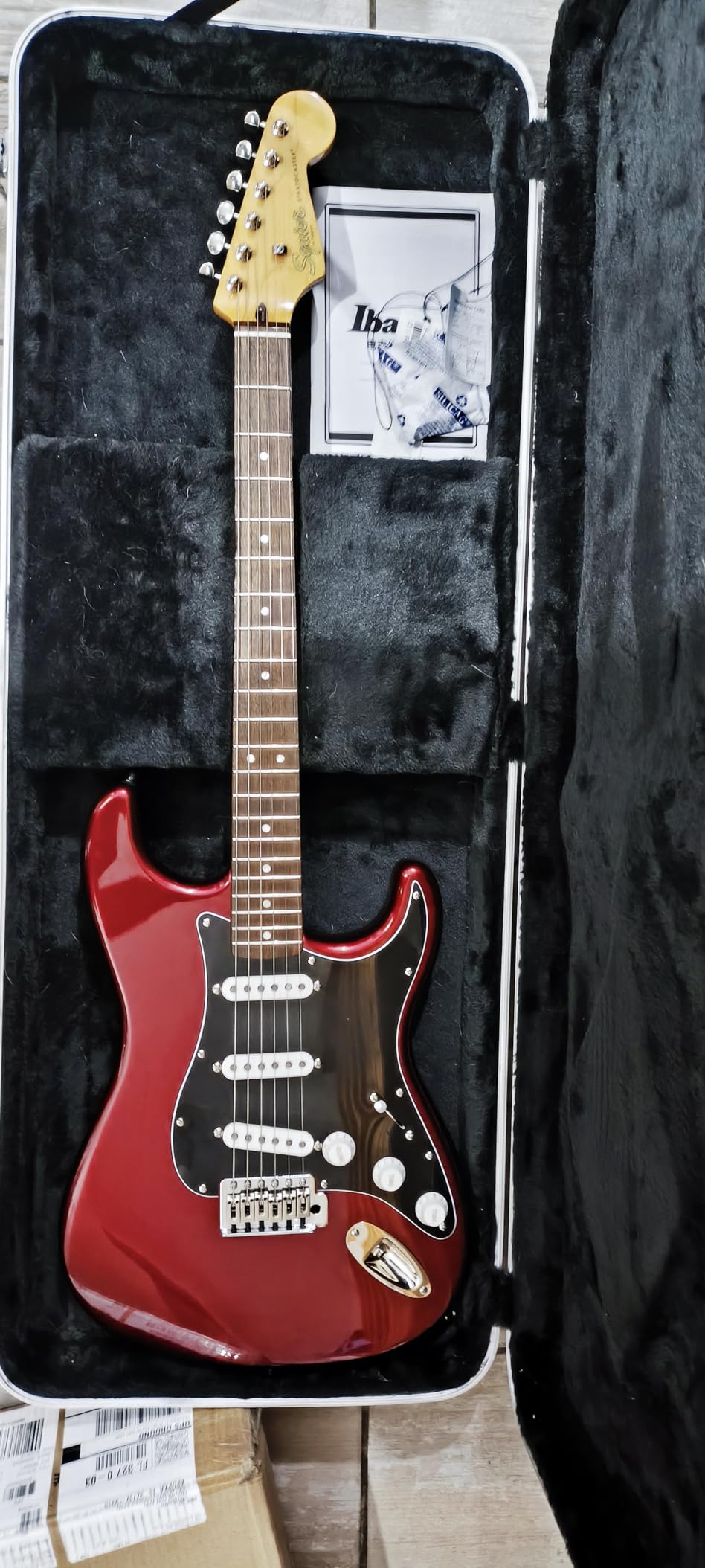 Squier Classic Vibe 60s Stratocaster Electric Guitar, 3-Color Sunburst customer photo 1