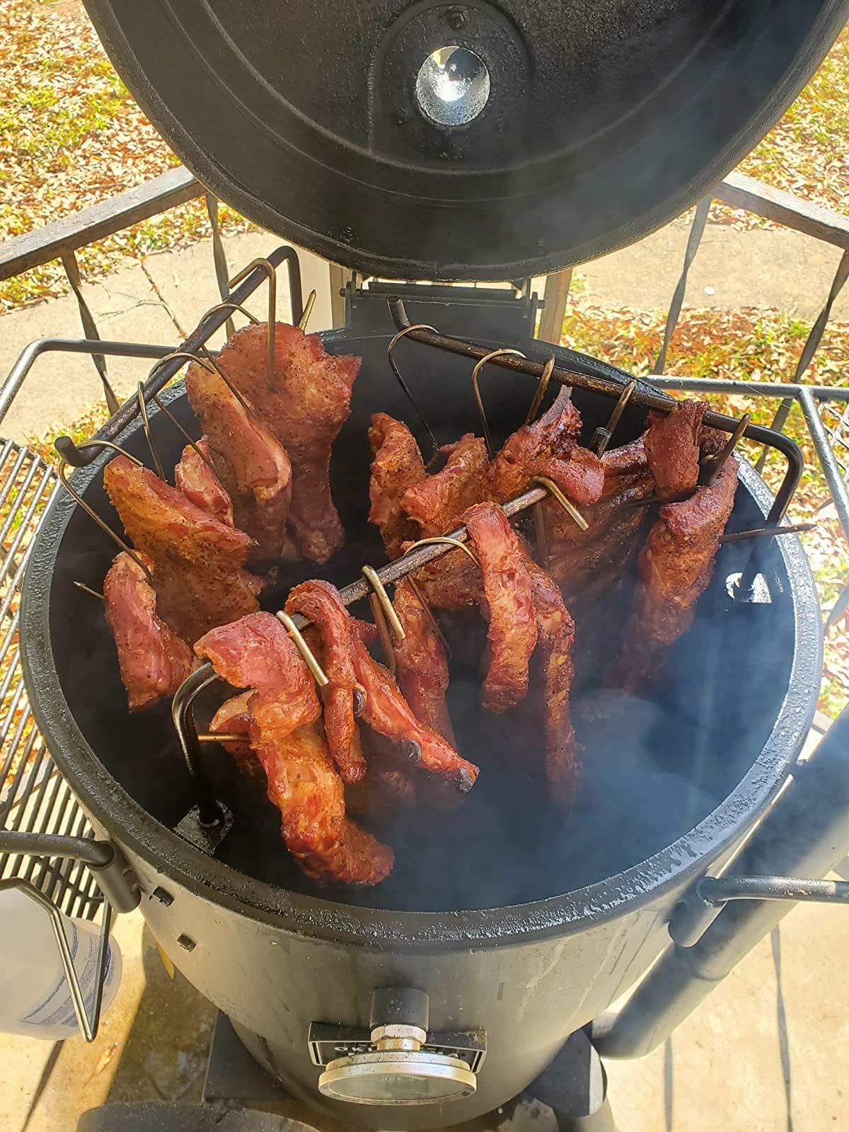 Oklahoma Joe's Bronco Pro 21.5 in. Heavy Duty Charcoal Drum Smoker and Grill with 366 sq. in. Cooking Area in Black customer photo 2