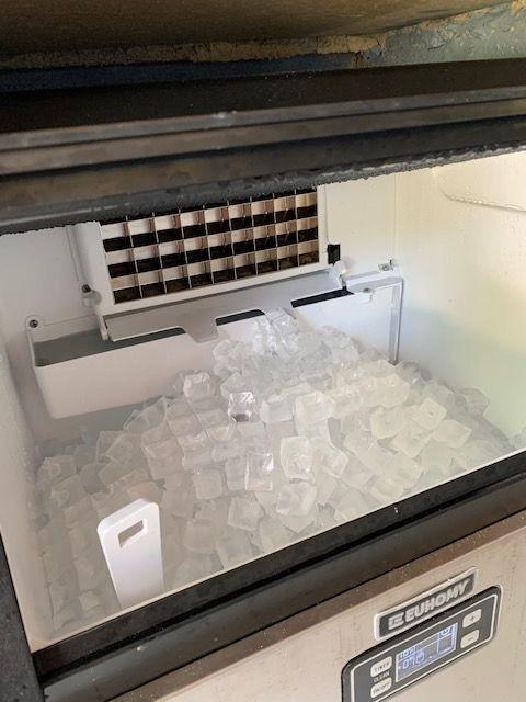 EUHOMY Commercial Ice Maker Machine, 100lbs/24H Stainless Steel Under Counter ice Machine with 33lbs Ice Storage Capacity, Freestanding Ice Maker customer photo 1