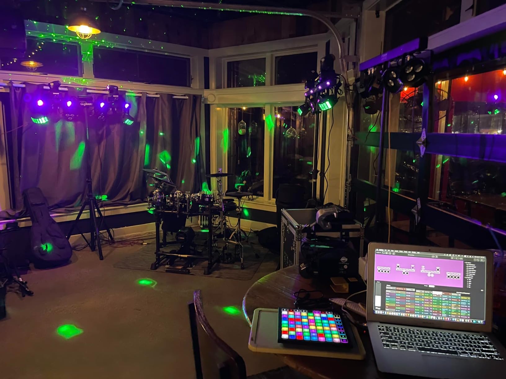 Launchpad Mini MK3 MIDI USB Grid Controller | USB, 64 RGB Pads, 3 Custom Modes, Ableton Live Clip Launching, Logic Pro Live Loops, Portable, Includes Ableton Live Lite customer photo 1