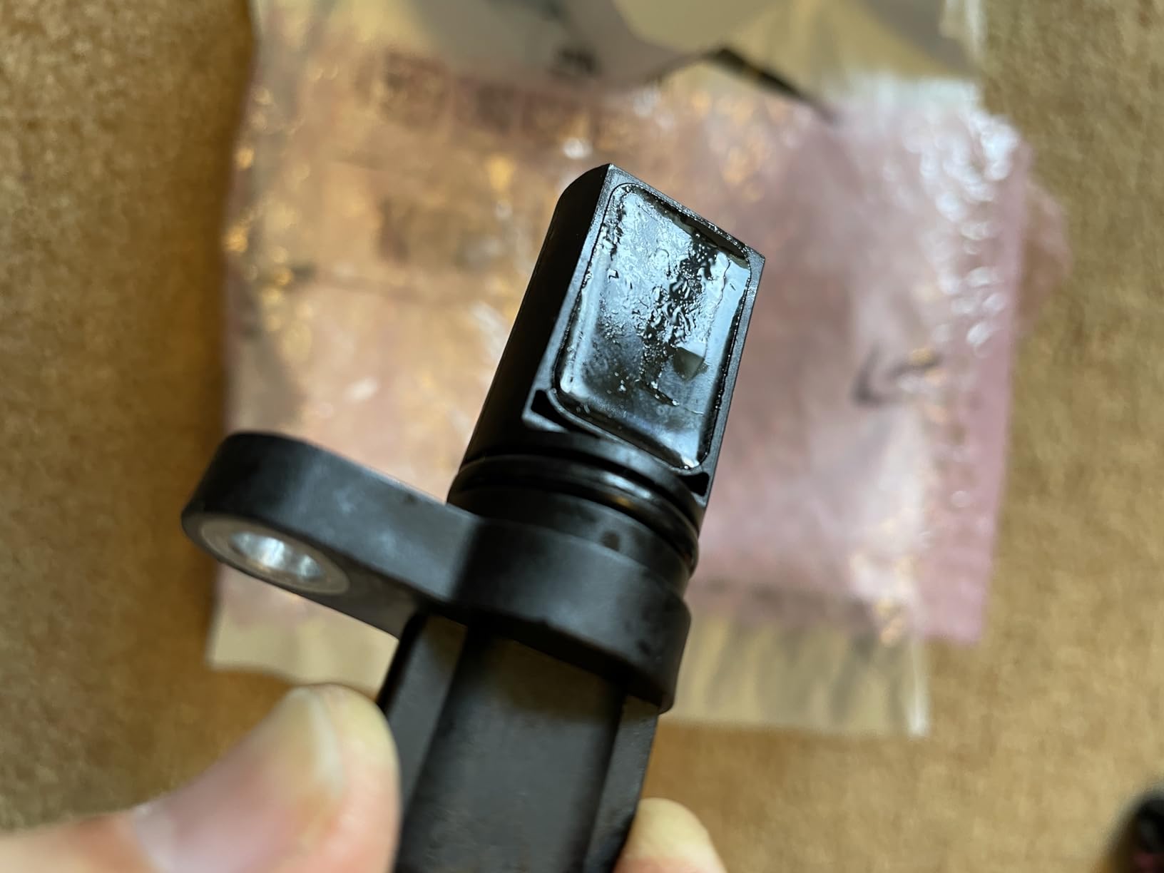 Hitachi CPS0008 Engine Camshaft Position Sensor customer photo 1