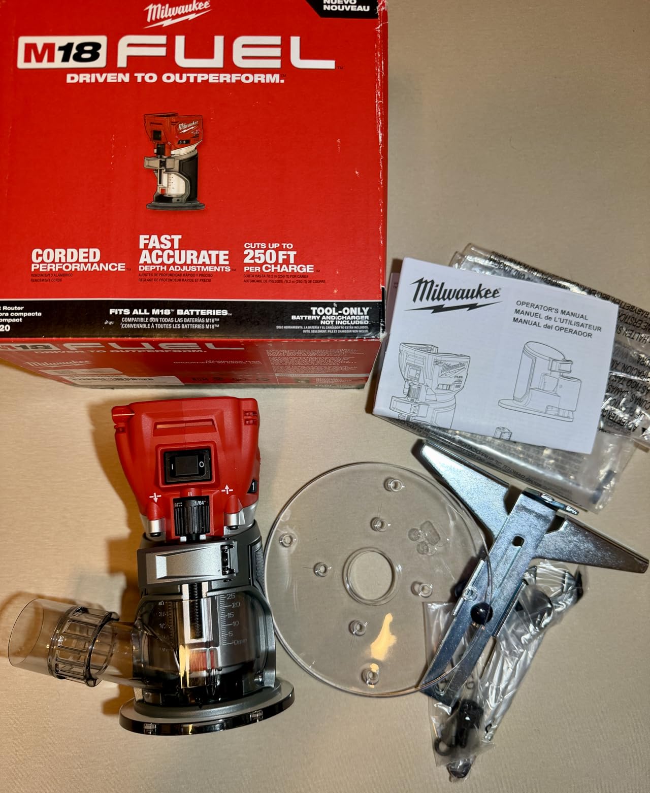 Milwaukee's Cordless Compact Router, 18.0 Voltage customer photo 1