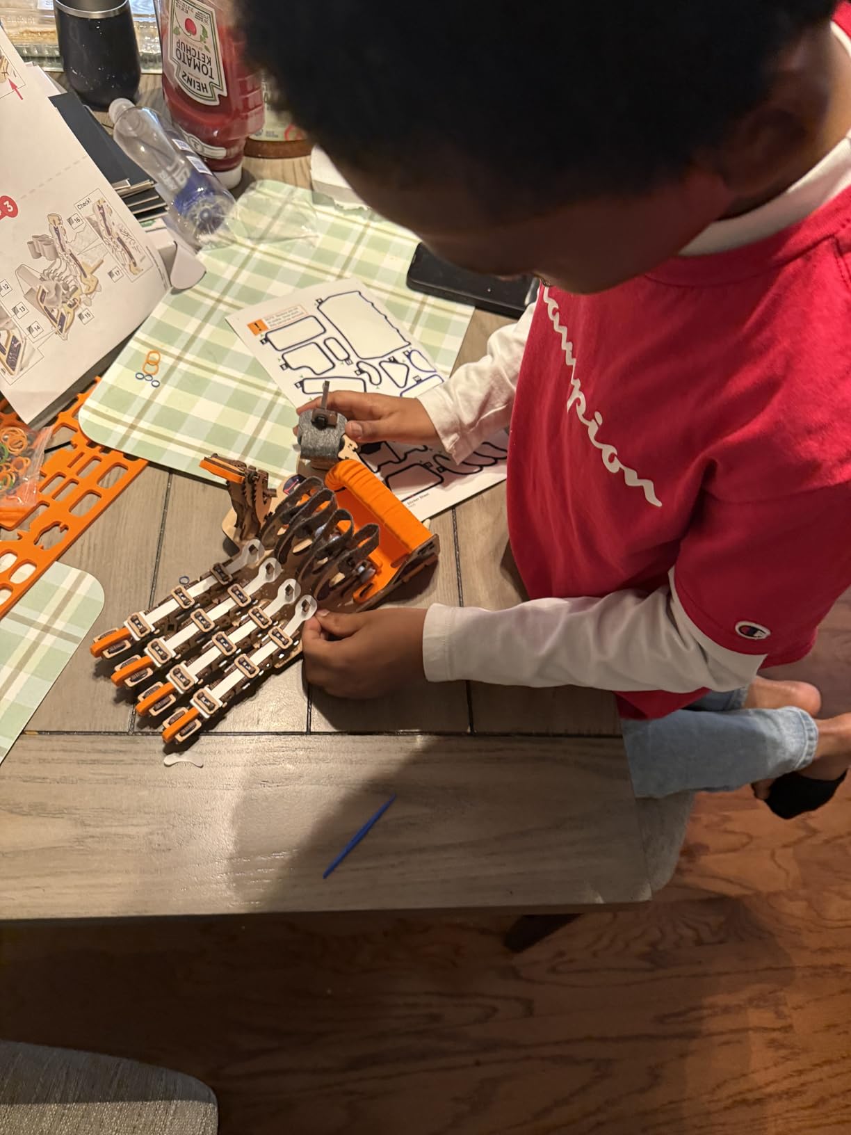 Smartivity Robotic Mechanical Hand STEM Toy for Kids 8-14 | Parents' Choice Award Winner customer photo 1