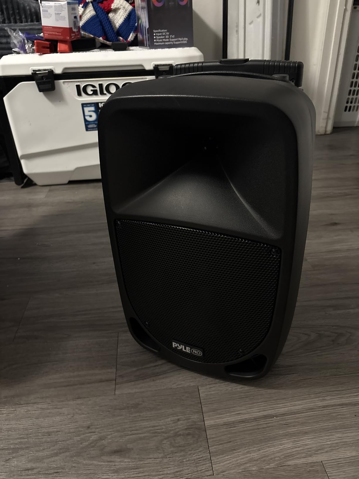 Pyle PSBT105A - 1000W Portable Bluetooth PA Speaker, 10'' Subwoofer, UHF Wireless Mic, MP3/USB/SD, Rechargeable Battery, LED Battery Indicator Lights, Black customer photo 2