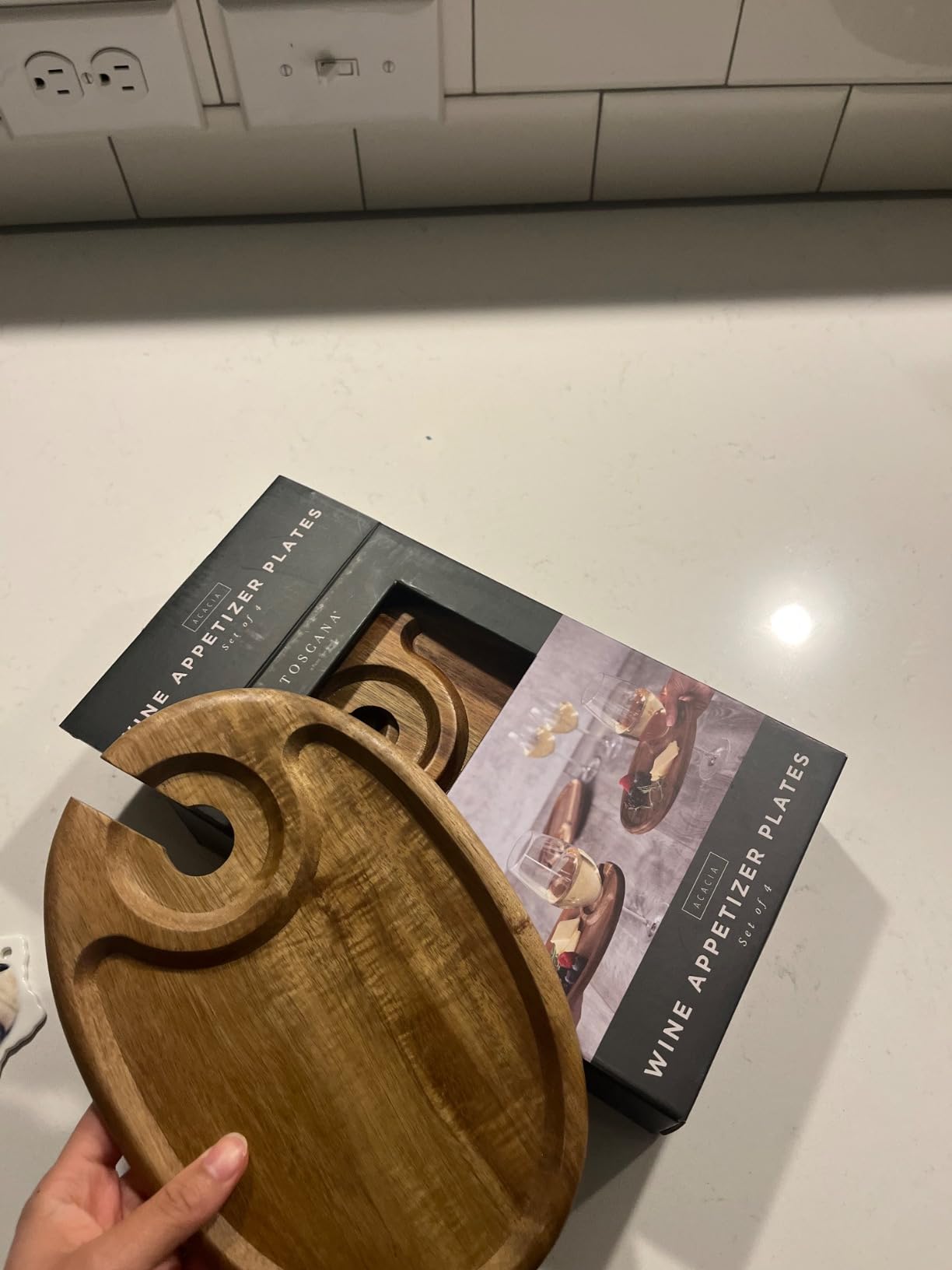 PICNIC TIME Wine Appetizer Plates, Set of 4 Wooden Cocktail Plates with Glass Holder, Mini Charcuterie Boards for Wine and Cheese Parties, Acacia Cheese Board Serving Trays (Oval - Acacia Wood) customer photo 1