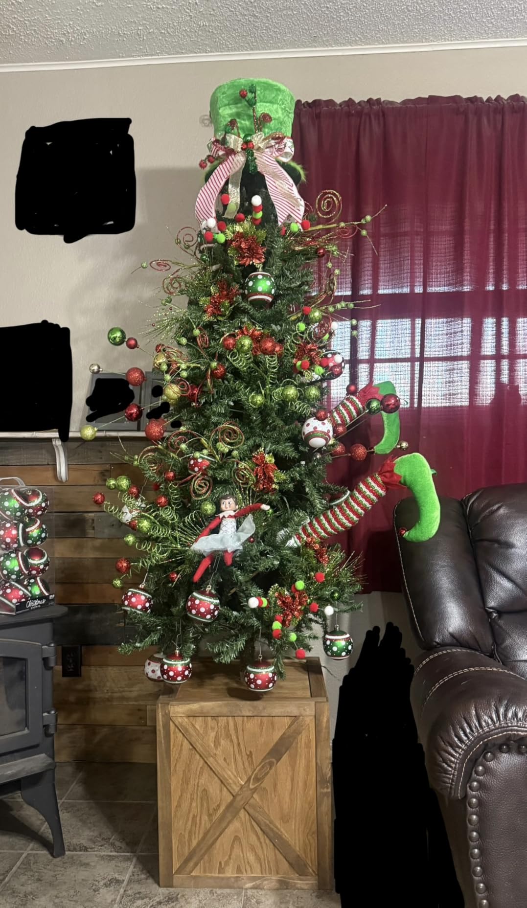 Best Choice Products Pencil Christmas Tree 6ft Pre-lit Alpine Slim Holiday Decoration, Lighted Skinny Decor LED Lights, Metal Stand customer photo 2