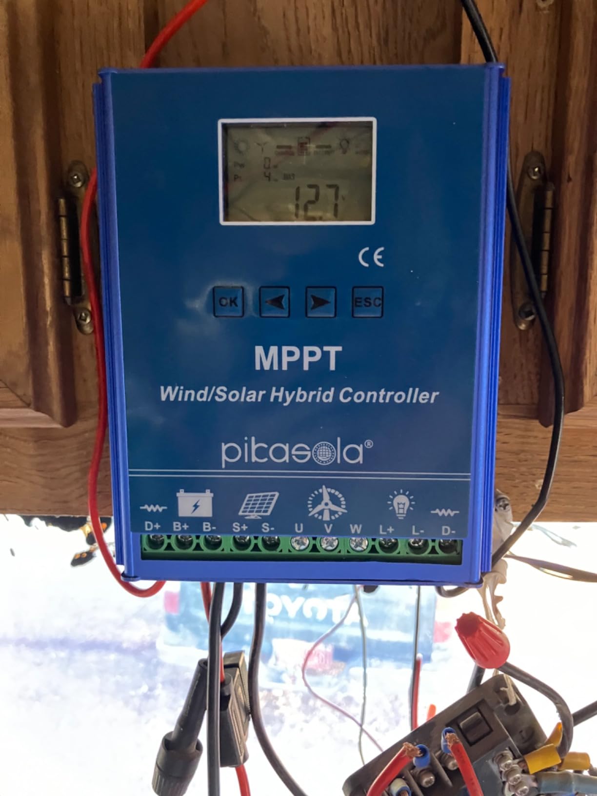 PIKASOLA 1400W Off Grid with Unloader Hybrid Wind Solar Controller Auto 12/24V Battery MPPT Charge Boost Float of max 800w Wind Turbine Generator 600w Solar Panel Home Street Light Controller customer photo 2