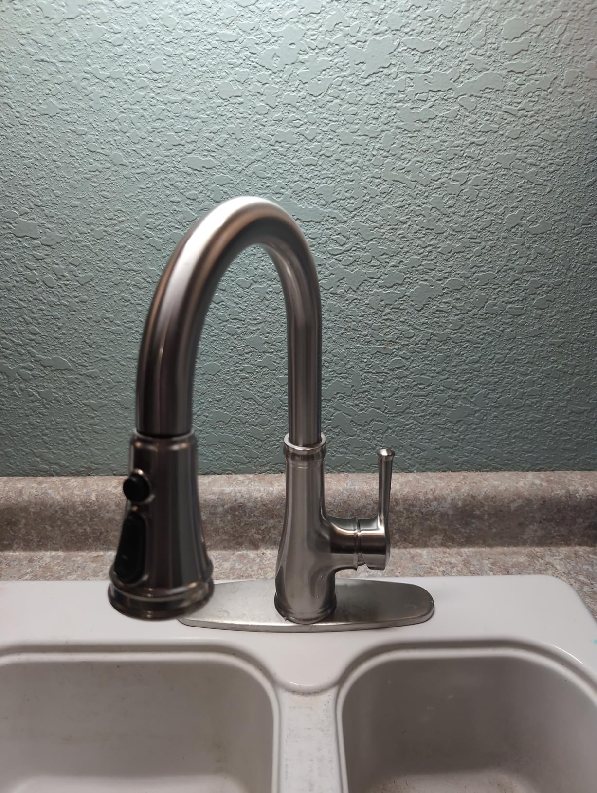 WEWE Vintage Kitchen Faucet, Pull-Down Sprayer, Brushed Nickel, High Arc | 3 Modes Sprayer, 360 Swivel, SUS304, Fits 1- or 3-Hole Sinks, 20-Inch Hose, Ceramic Cartridge, Fits Bar & Prep Sinks customer photo 1