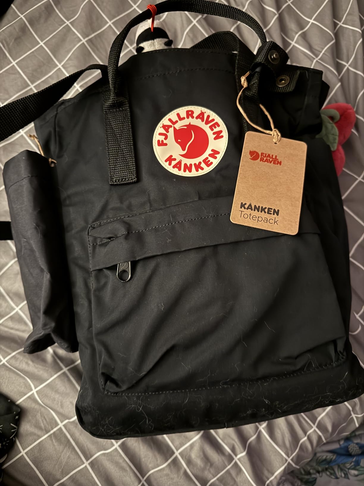 Fjallraven Kanken Totepack Convertible Backpack Tote, Lightweight Daypack for Travel and Daily Carry customer photo 1
