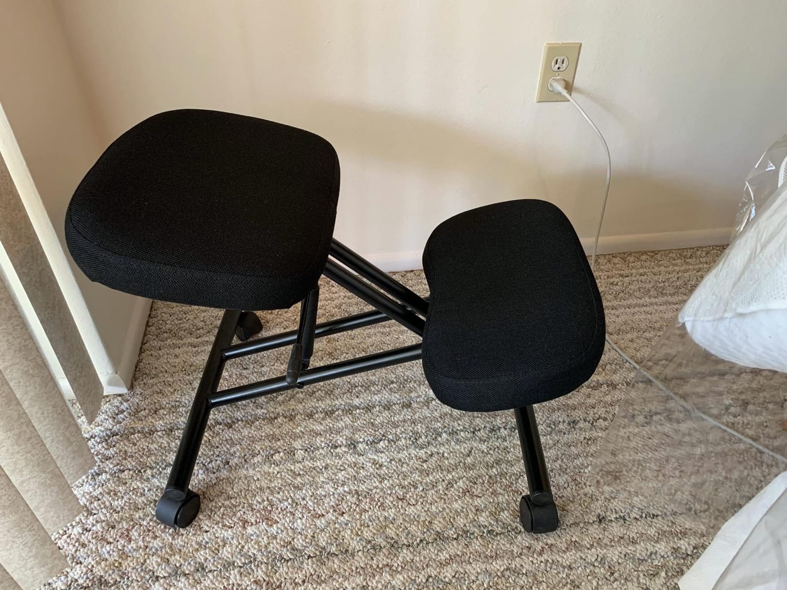 ProErgo Pneumatic Ergonomic Kneeling Chair | Fully Adjustable Mobile Office Seating | Improve Posture to Relieve Neck & Back Pain | Easy Assembly | Use in Home, Office & Classroom customer photo 2