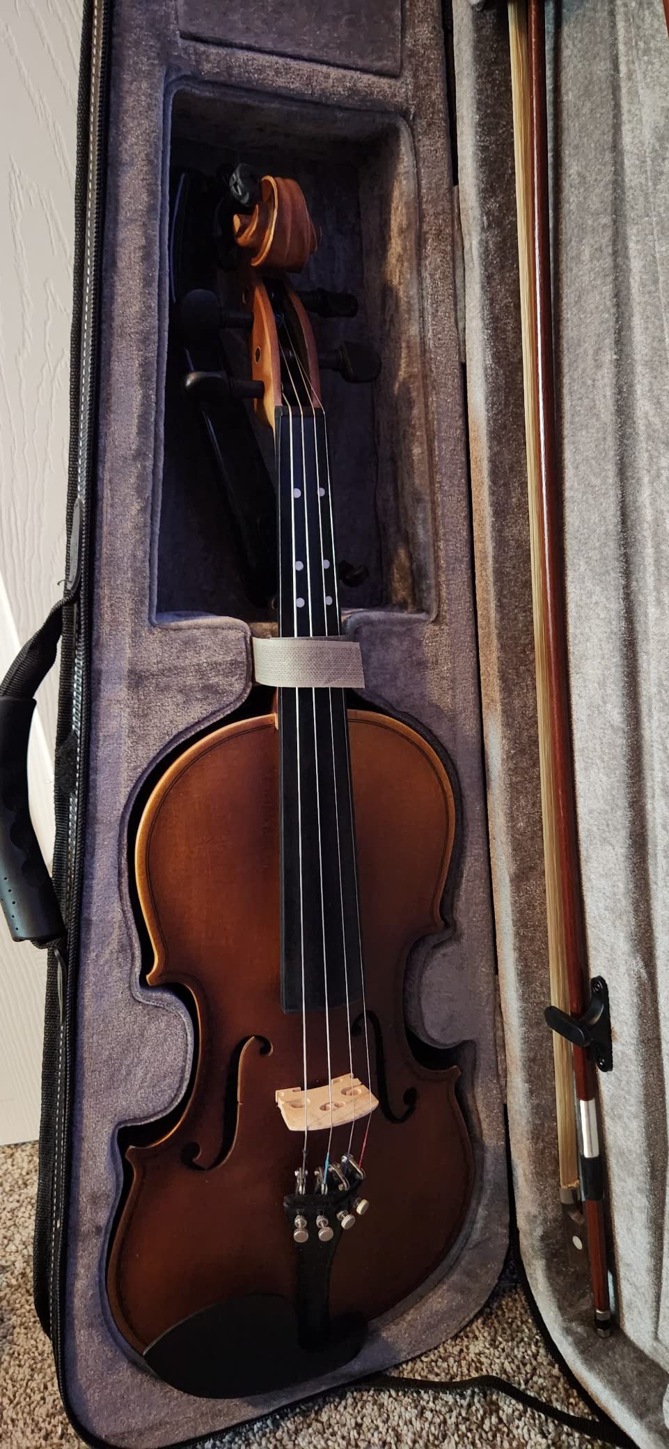 Eastar 4/4 Full Size Violin Set Matte Fiddle for Beginners Adults with Hard Case, Rosin, Shoulder Rest, Bow, Tuner and Extra Strings (Imprinted Finger Guide on Fingerboard), EVA-3 customer photo 1