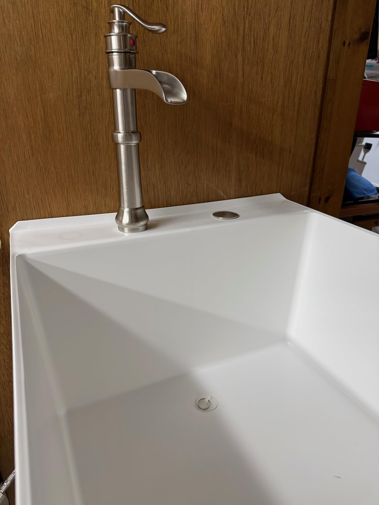 19 Gallon Utility Sink Laundry Tub by JS Jackson Supplies with Adjustable Metal Legs, Ideal for Laundry room, Basement, or Garage Workshop. Heavy Duty Shop Sink. No Faucet Included (White) customer photo 1
