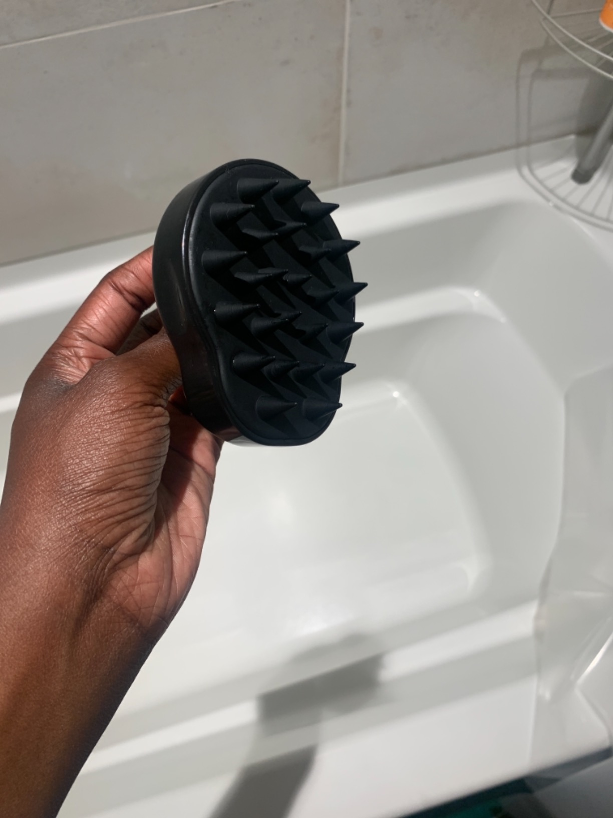 FREATECH Scalp Scrubber Scalp Massager Hair Growth, Shower Shampoo Brush with Silicone Bristles for Dandruff Removal and Hair Care, Wet & Dry Hair Massager Scalp Exfoliator for Men Women Kids, Black customer photo 1
