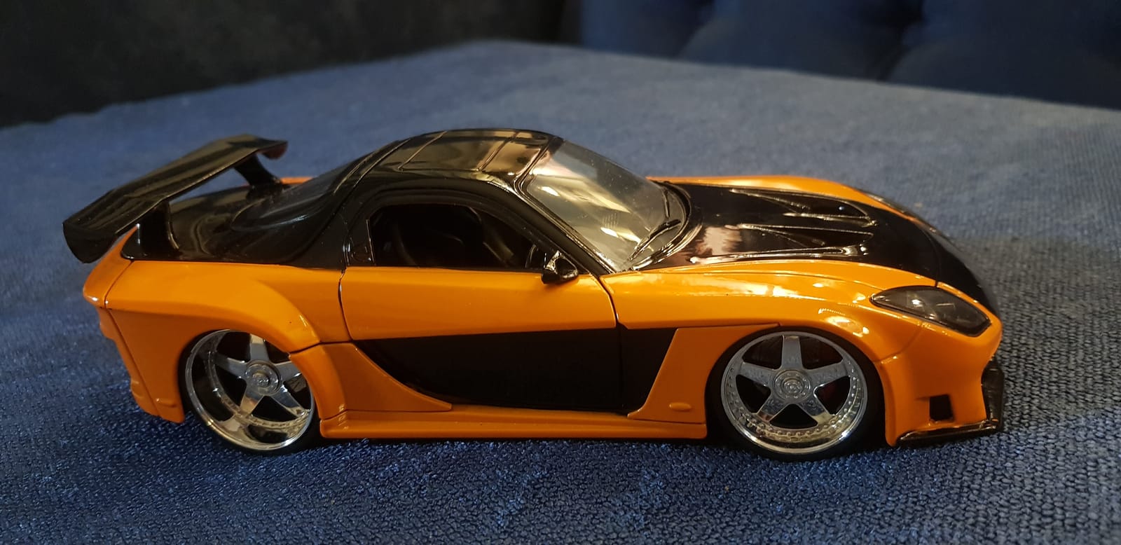 Jada Fast & Furious Han's Mazda RX-7 1:24 Die-Cast Vehicle customer photo 1