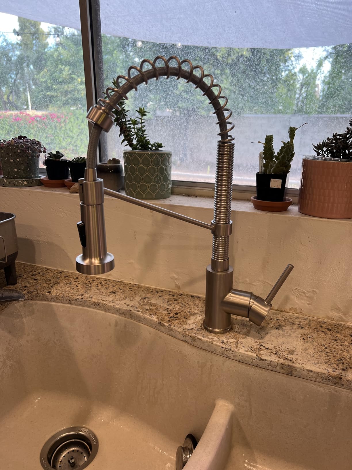 KRAUS Bolden Touchless Sensor Commercial Style 2-Function Single Handle Pull Down Kitchen Faucet in Spot-Free Stainless Steel, KSF-1610SFS customer photo 1