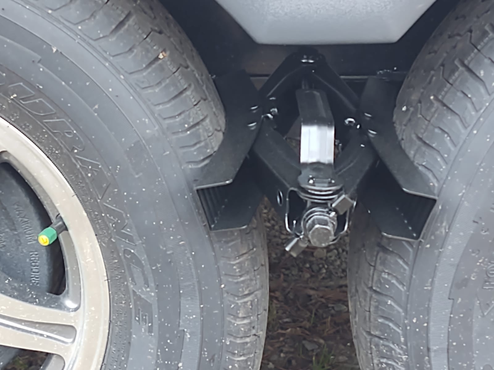 Original Camper Wheel Chock Stabilizer, X Chocks for RV 2 Pack, Heavy Duty RV Wheel Stabilizer for Travel Trailer, Fits 3.75