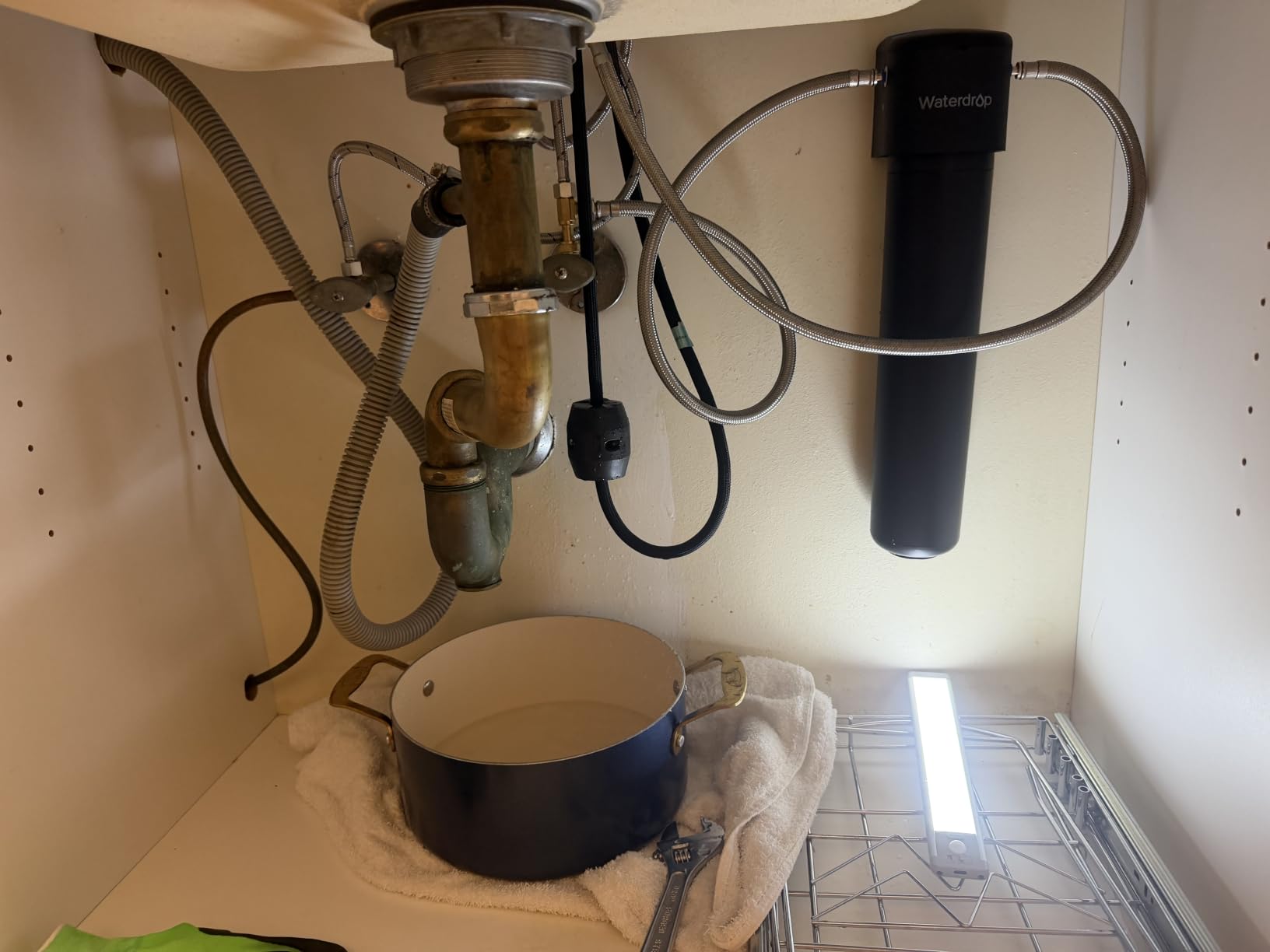Waterdrop 15UA Under Sink Water Filter System, 19000 Gallons, 2 Years | Reduces Lead, Chlorine, Bad Taste & Odor, Under Counter Water Filter Connects Directly to Your Faucet, NSF/ANSI 42 Certified customer photo 2