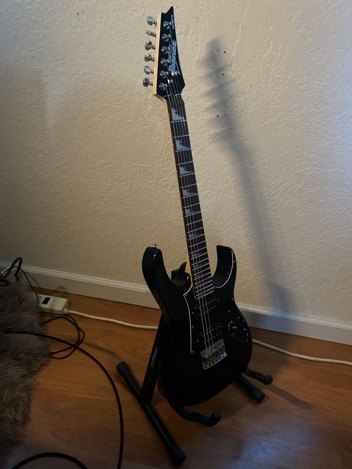 Ibanez GRGM21 GIO Mikro Electric Guitar, Blue Burst | Travel guitar with 24 frets, dual humbuckers and maple fretboard customer photo 2