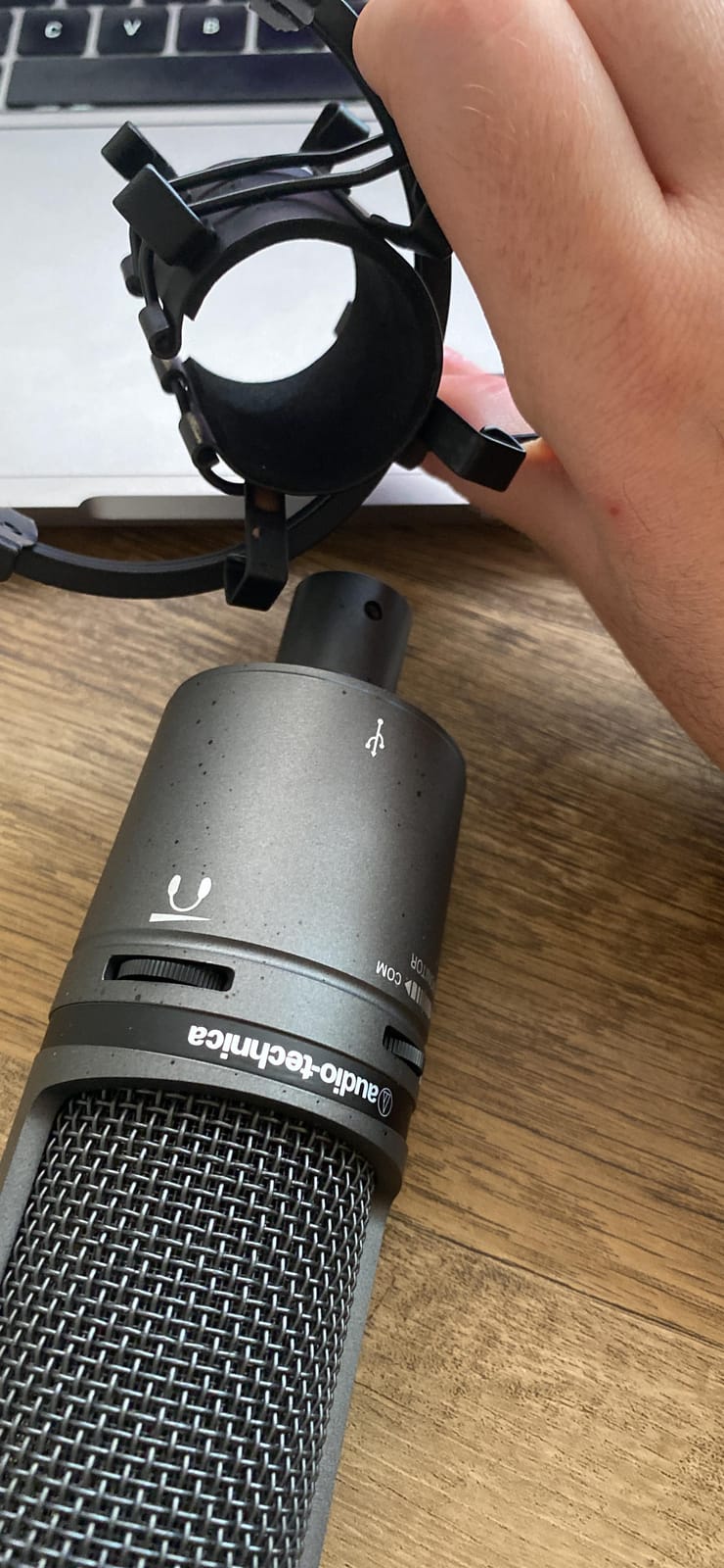 YOUSHARES AT2020 Shock Mount, Microphone Shock Mount Reduces Vibration Noise for Audio Technica AT2020 AT2035 ATR2500 Condenser Mic customer photo 1