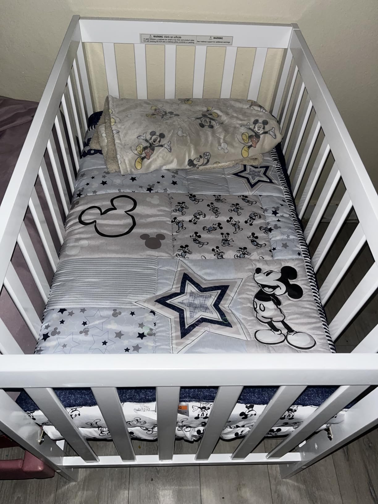 Dream On Me Edgewood 4-in-1 Convertible Mini Baby Crib in Cool Grey, GreenGuard Gold & JPMA, Non-Toxic, Compact 40x25x33