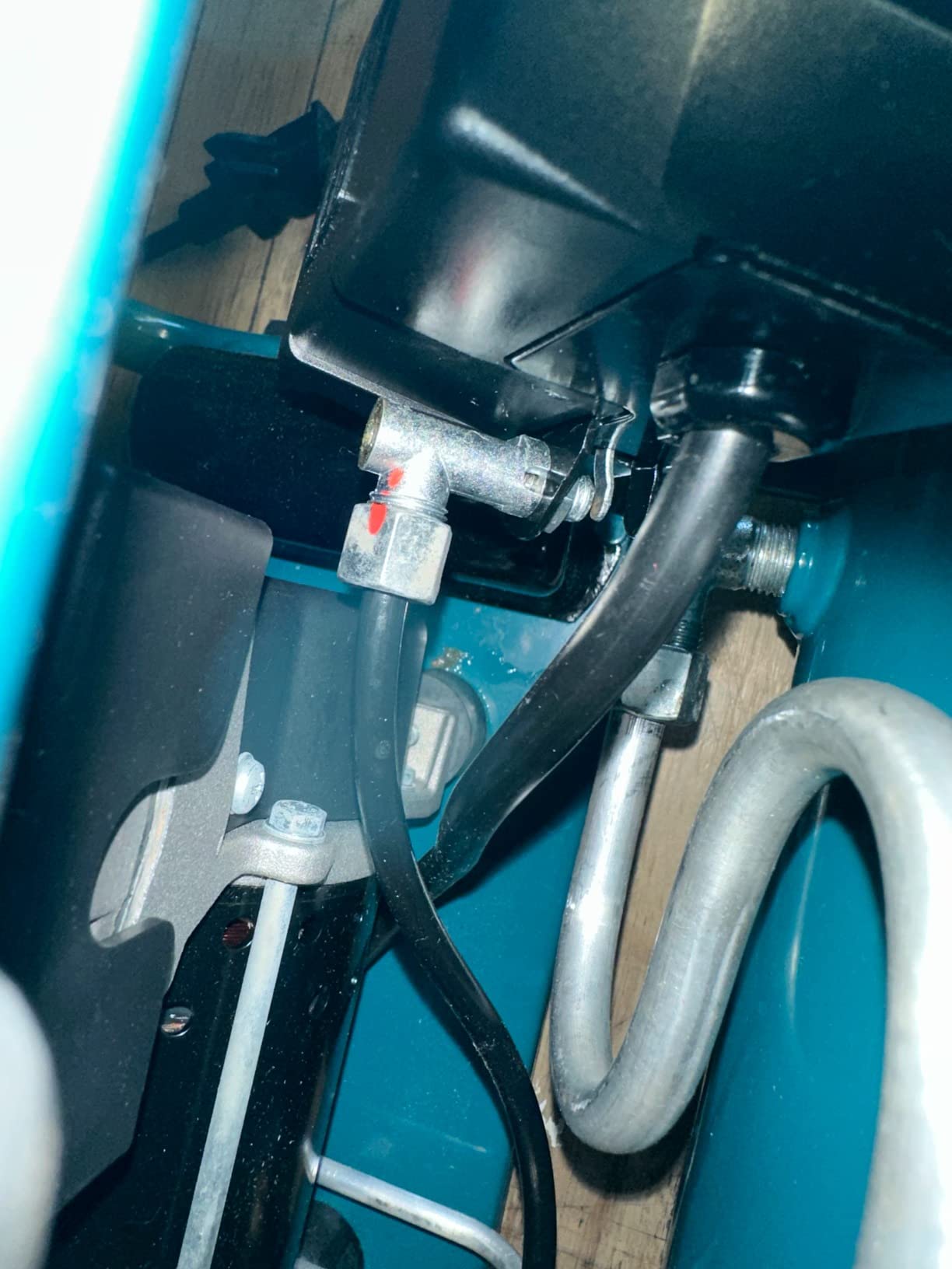 Makita MAC100Q Quiet Series, 1/2 HP, 1 Gallon Compact, Oil-Free, Electric Air Compressor customer photo 2