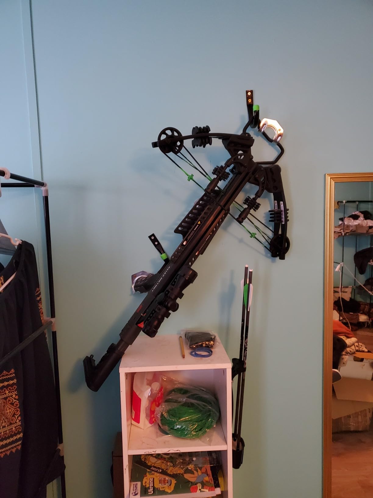 Killer Instinct Boss 405 Crossbow Pro Package with 4x32 IR-W Scope, Rope Cocker, String Suppressors, 3-Bolt Quiver, 3 Hypr Lite Bolts and Field Tips, Stick of Rail Lube customer photo 2