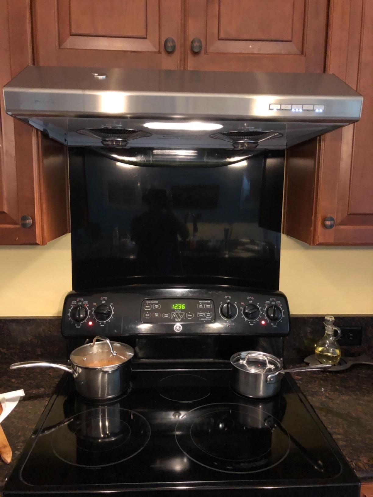 Pacific Auto Clean Under Cabinet Range Hood 30 Inch, 900 CFM Stove Vent Hood, Stainless Steel Kitchen Exhaust Hood, Ultra Quiet Dual Fans (AC30BS Filterless) customer photo 2