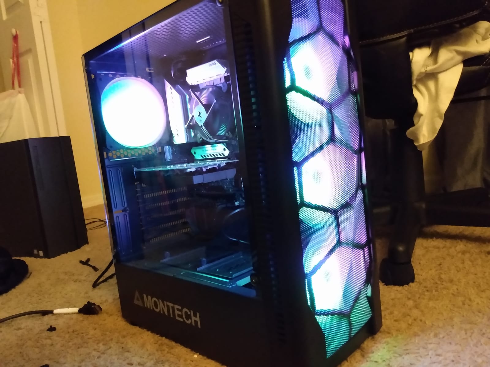 Intel Core i3-10100 Desktop Processor 4 Cores up to 4.3 GHz LGA1200 (Intel 400 Series Chipset) 65W customer photo 1